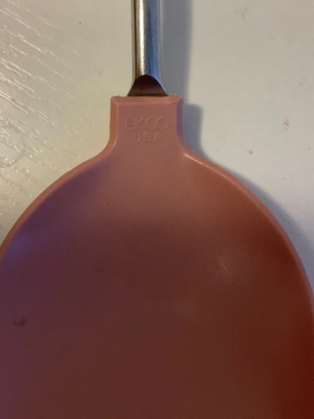 VTG EKCO USA Pink Mauve Heat Resistant spoon Plastic Metal Handle